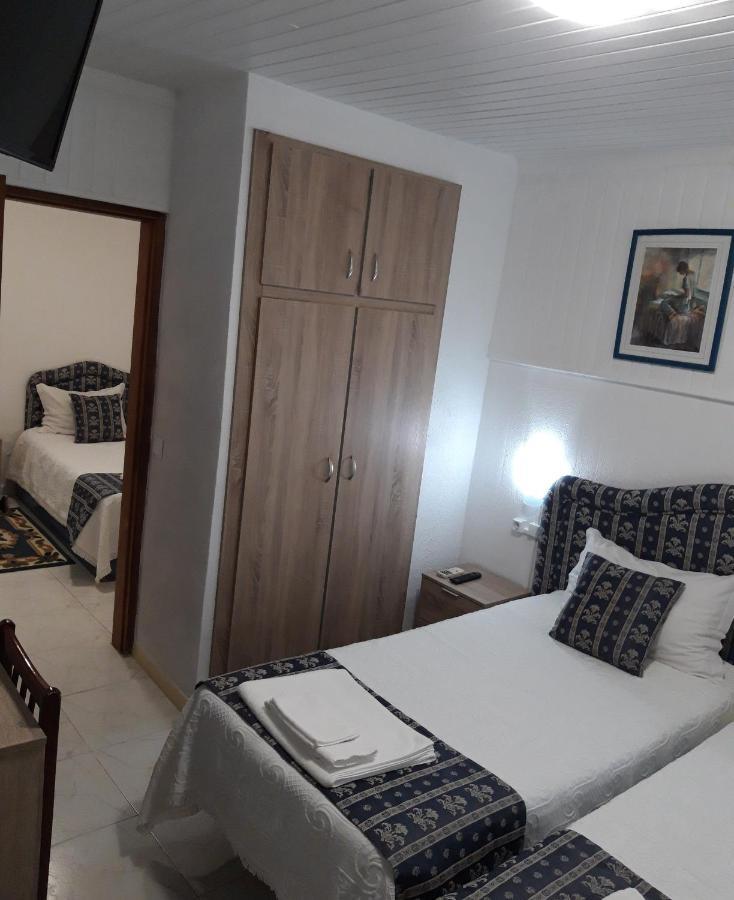Residencial Antonio Mocisso Guesthouse Elvas Bagian luar foto