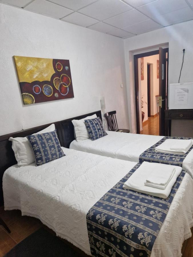 Residencial Antonio Mocisso Guesthouse Elvas Bagian luar foto