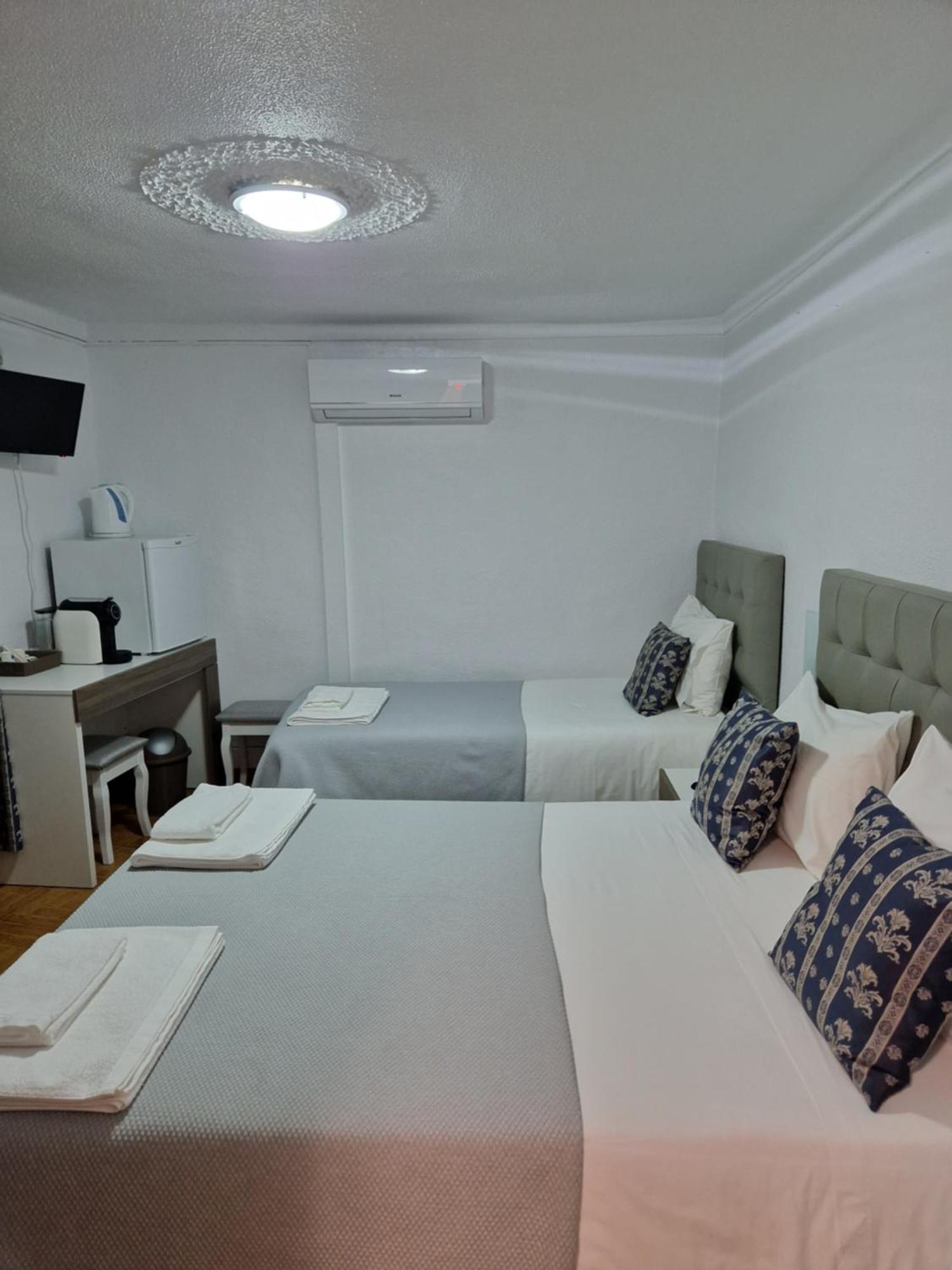 Residencial Antonio Mocisso Guesthouse Elvas Bagian luar foto