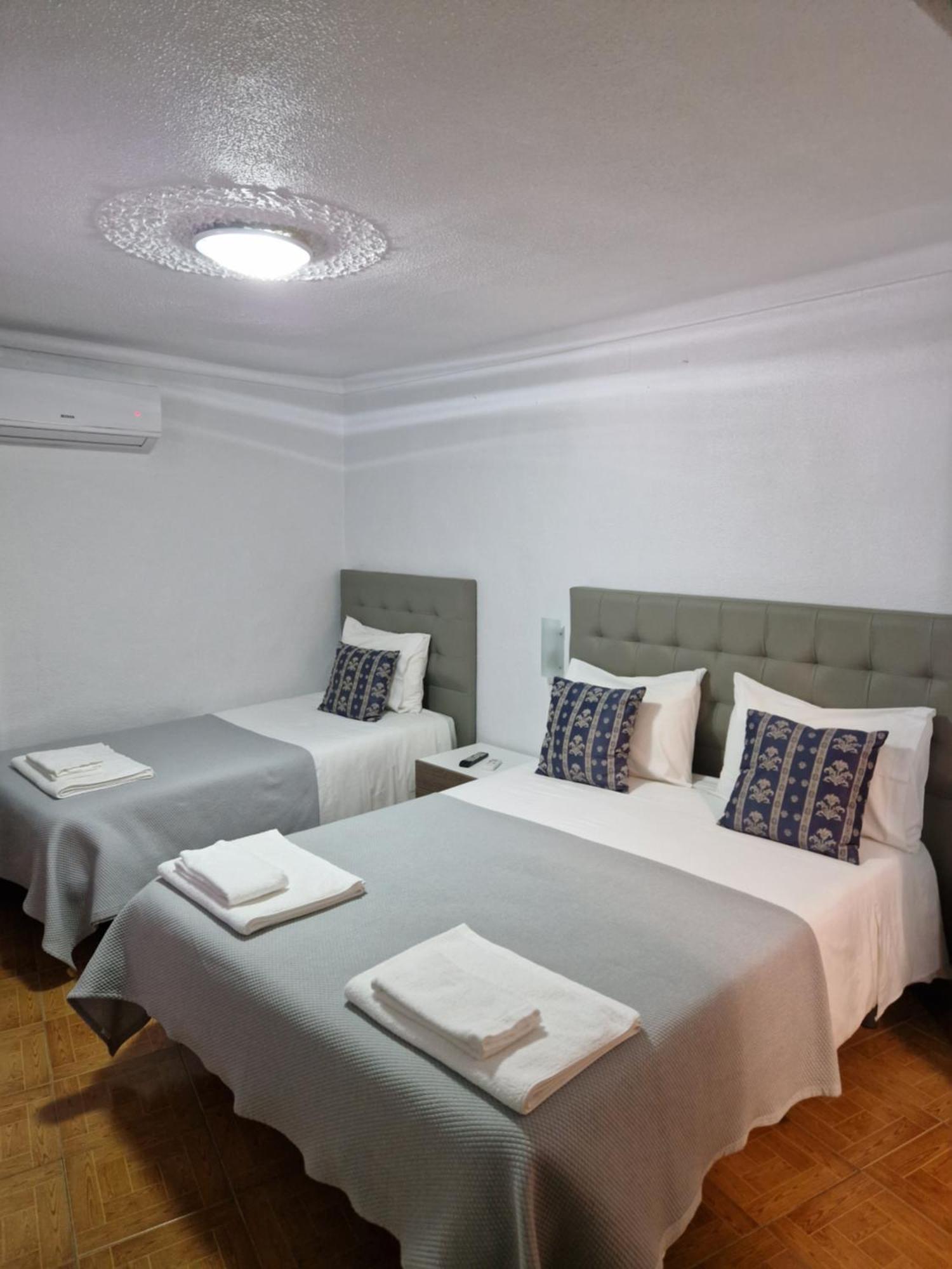 Residencial Antonio Mocisso Guesthouse Elvas Bagian luar foto